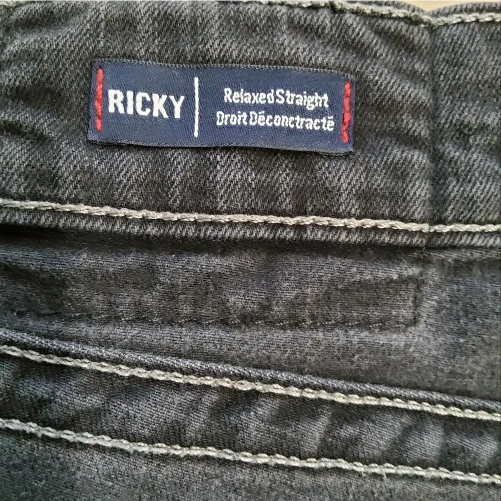 True Religion Men's Ricky Relaxed Straight Shorts Size 36
